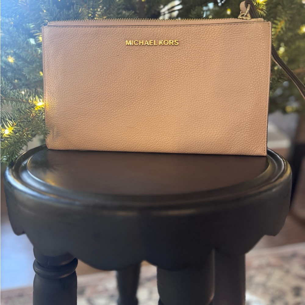 Michael Kors Pink Leather Wristlet